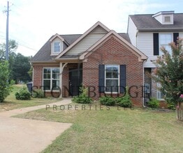 Building Photo - 2 bed, 2 bath townhome in Calera