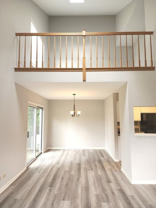 Building Photo - 252 Kensington Ct