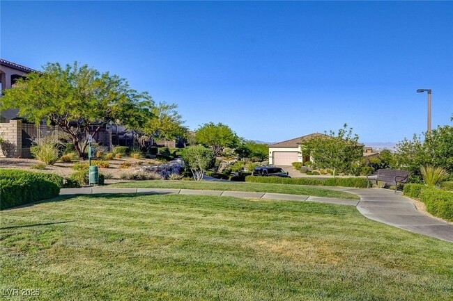 Building Photo - 536 Puenta Del Rey St