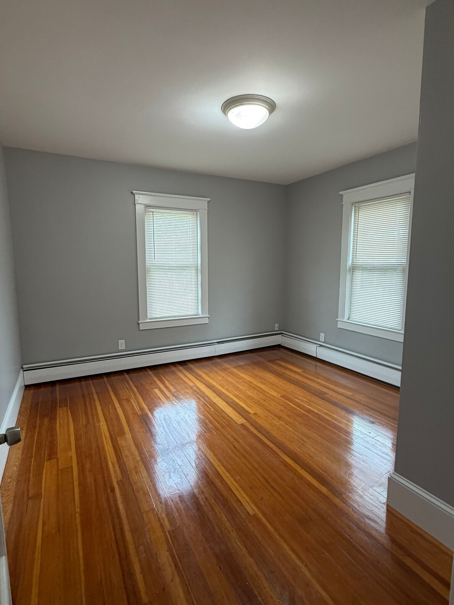 Building Photo - 150 Kinsley St