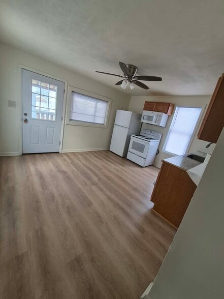 Kitchen - 29 Franklin St