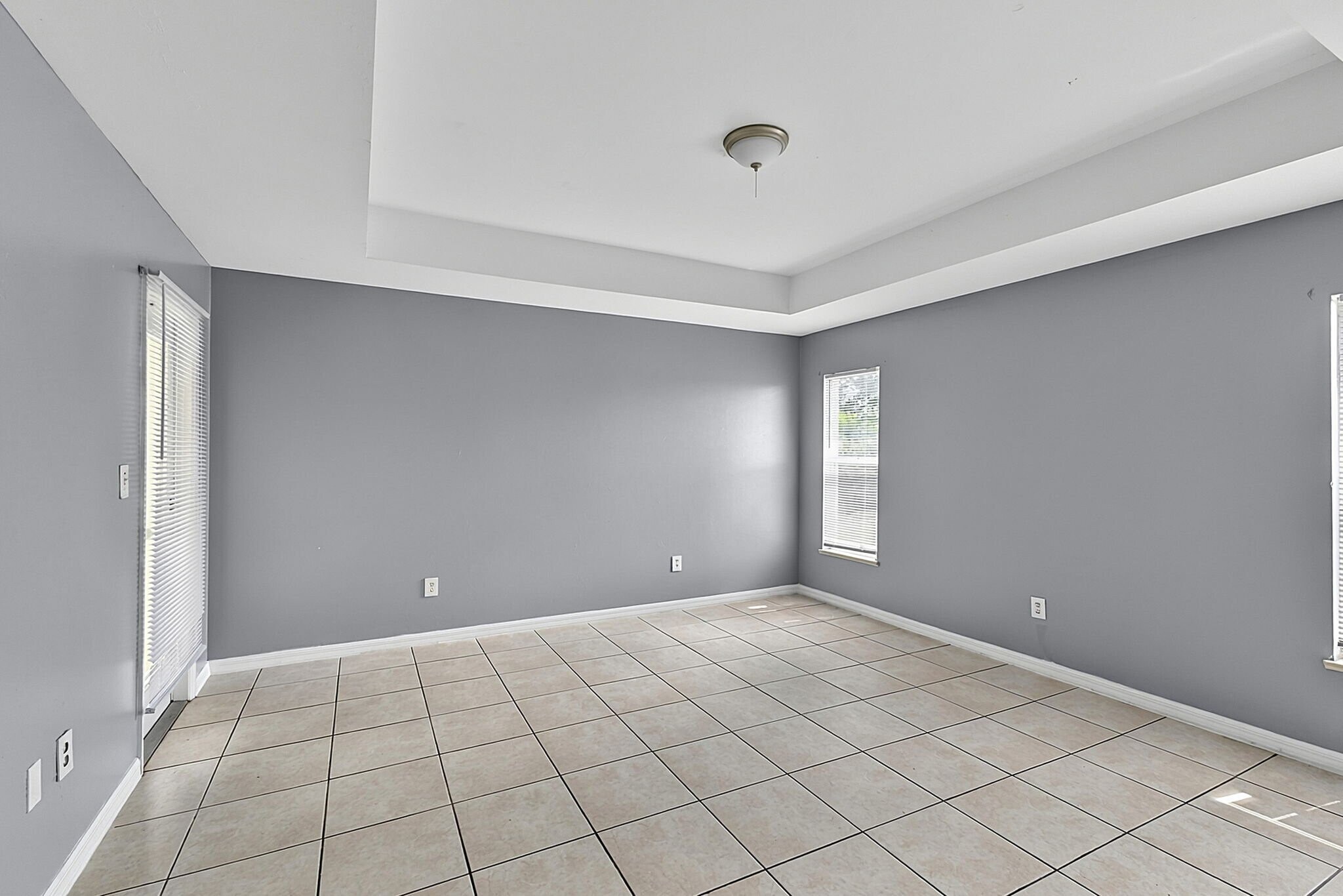 Building Photo - 4214 22nd St SW