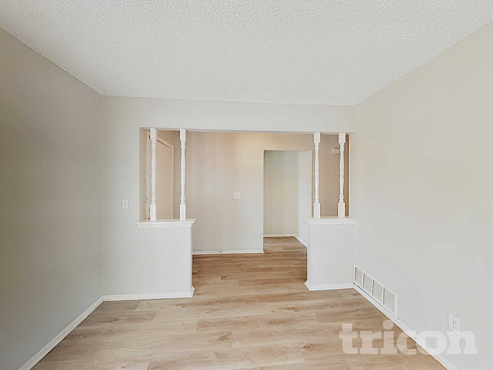 Building Photo - 835 Live Oak Dr