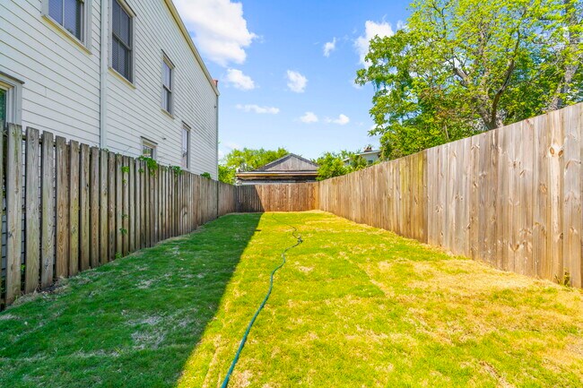 Building Photo - 24 Blake St