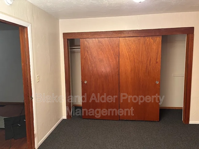 Building Photo - 11632 SE Beckman Ave