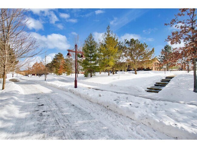 Building Photo - 7300 York Ave S