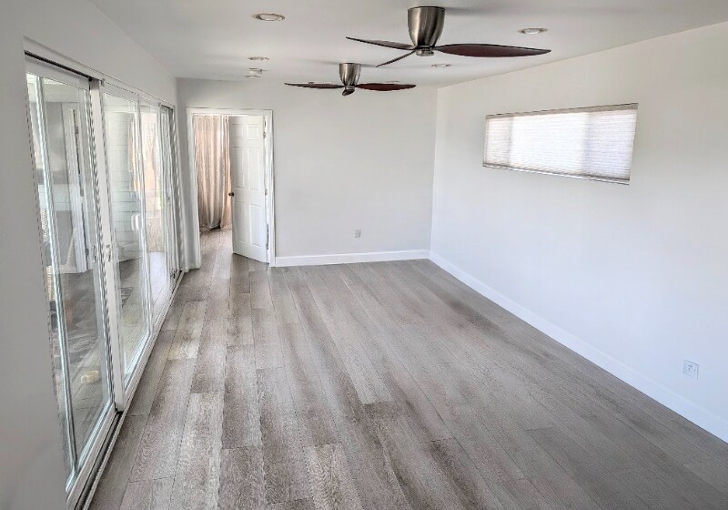 Building Photo - 365 Elkwood Ave