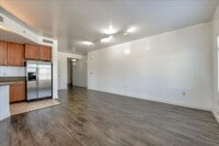 Building Photo - Fantastic 2 Bedroom/2 Bath at City Heights