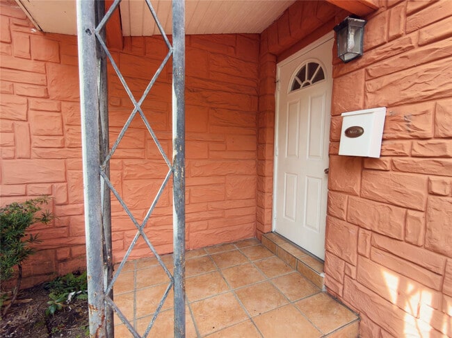 Building Photo - 3172 McDonald St