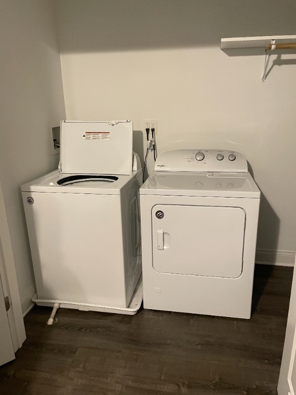 Building Photo - 6027 W Giddings St