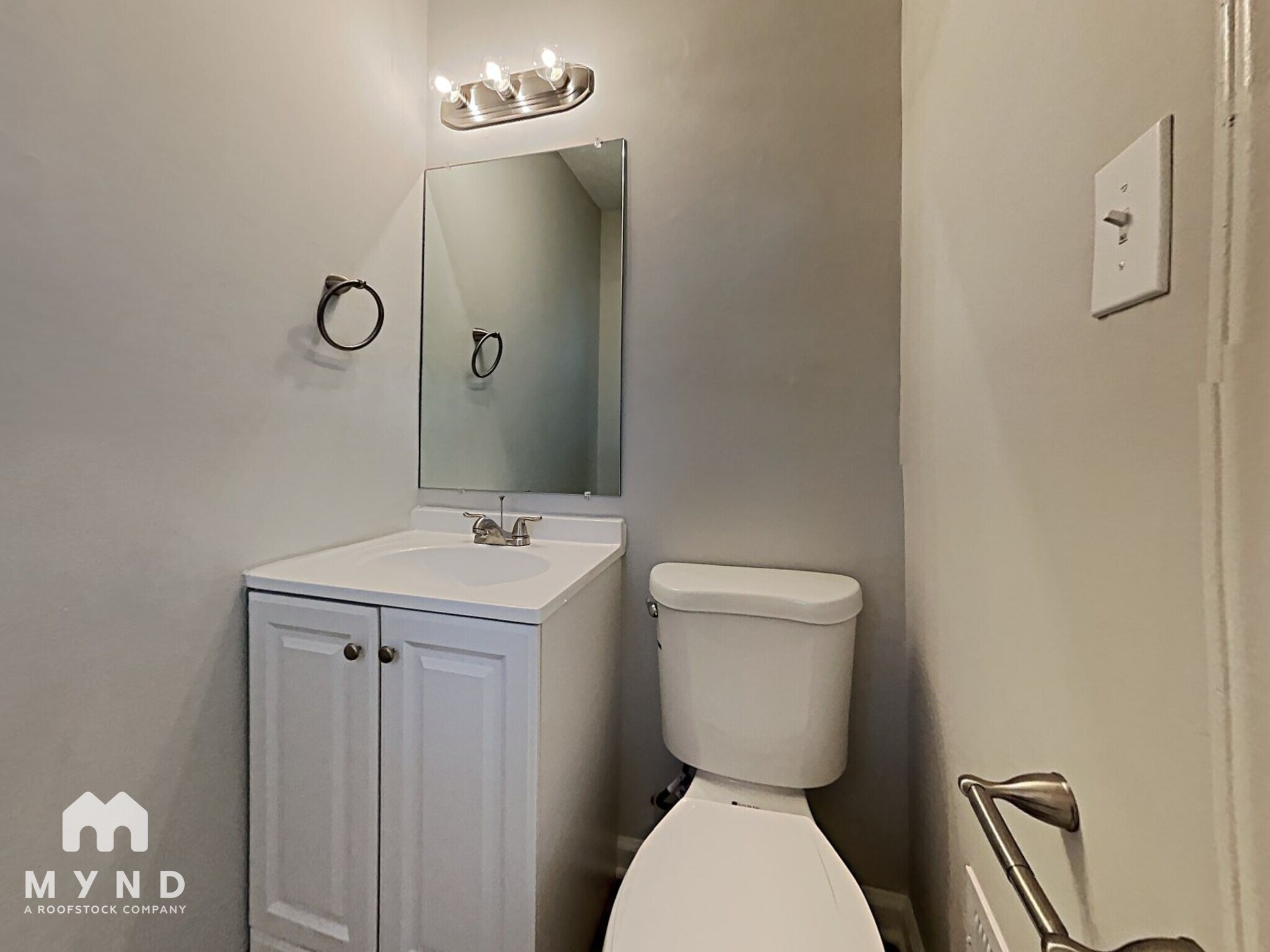 Building Photo - 6600 Barrington Dr