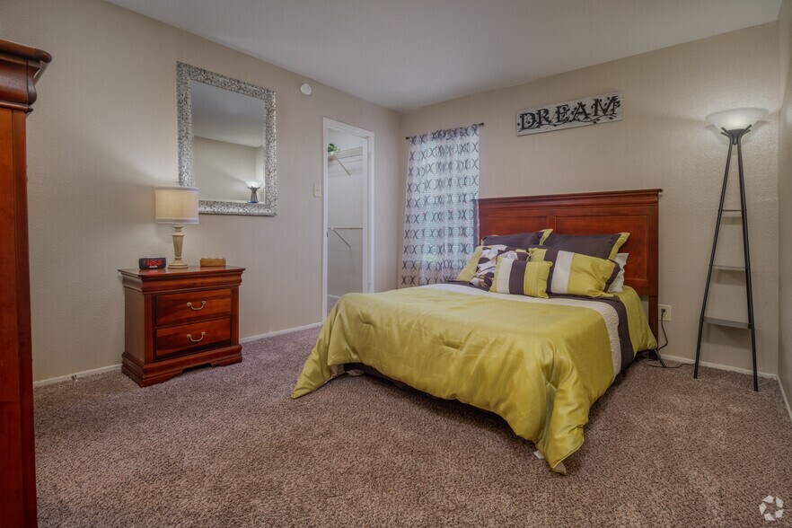 Doral Club Apartments 7750 Culebra Rd San Antonio TX 78251