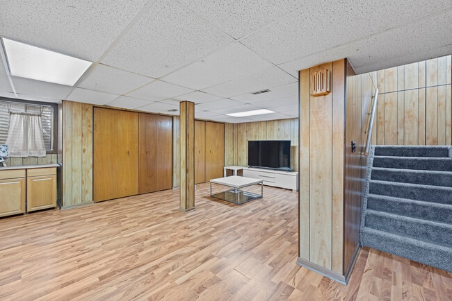 Building Photo - 6815 Brementowne Dr