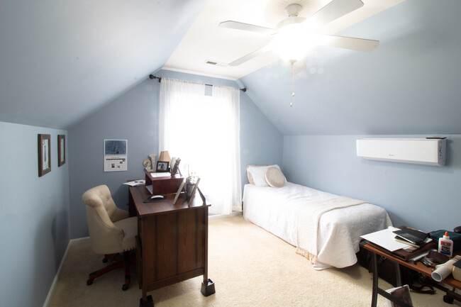 guest bedroom - 536 Rolling Valley Ct