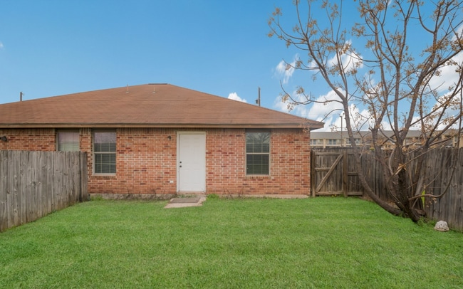 Building Photo - 1152 Misty Acres Dr