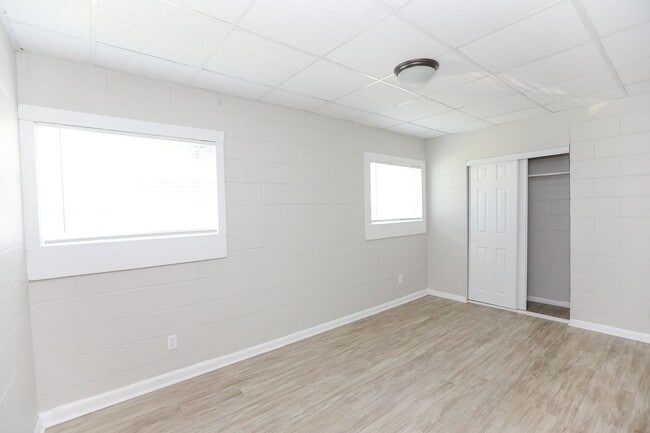 Building Photo - 2224 Marshall Ave