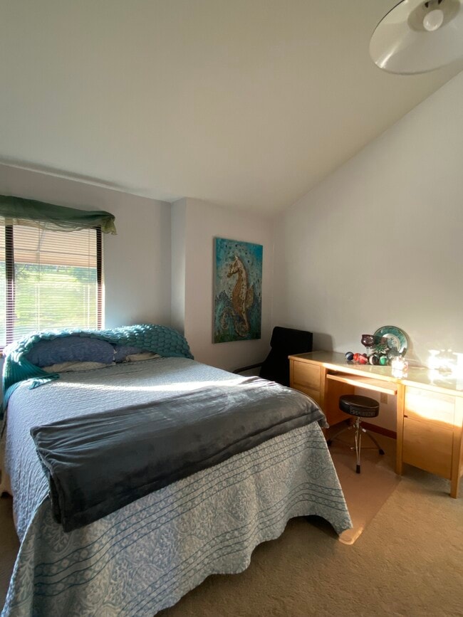 Building Photo - 6115 Placer Rd