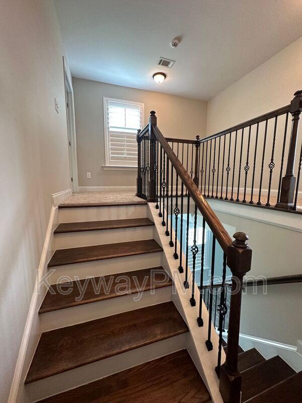 Building Photo - 1731 Edenburg Way