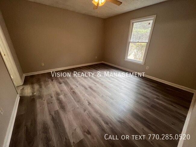 Building Photo - 360 Wesley Chapel Rd