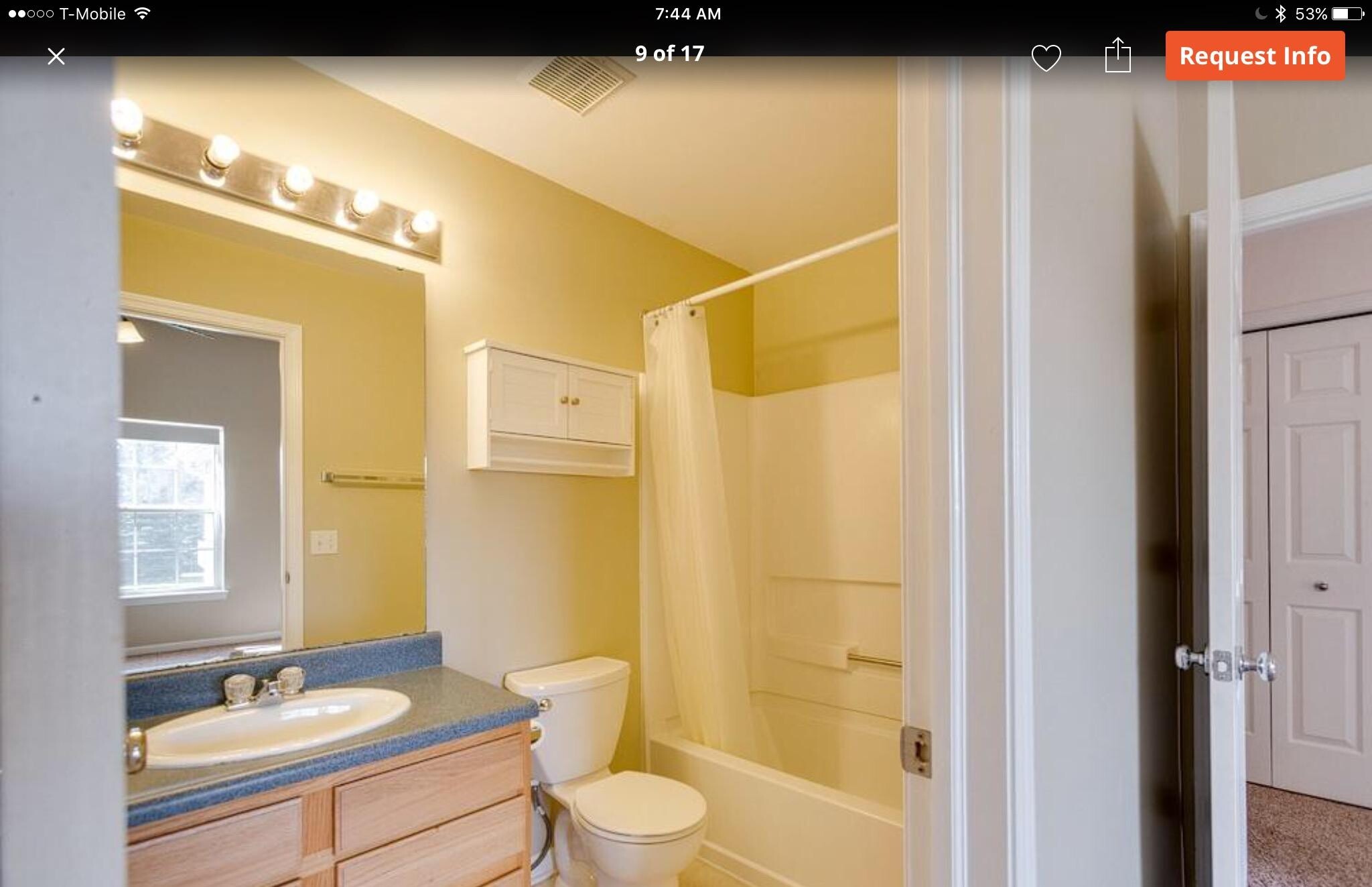 Building Photo - 724 Olde English Cir