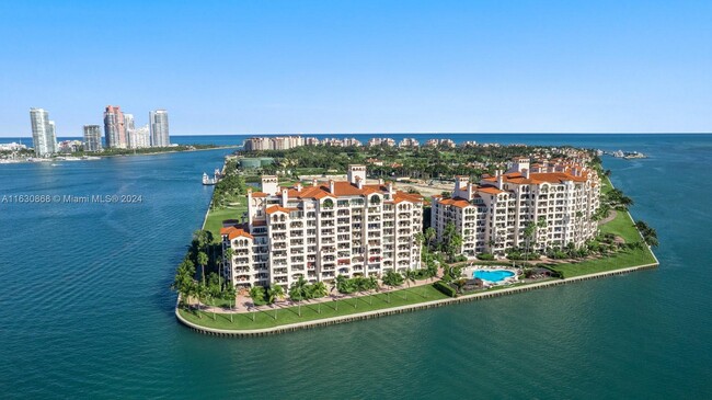 Building Photo - 5365 Fisher Island Dr