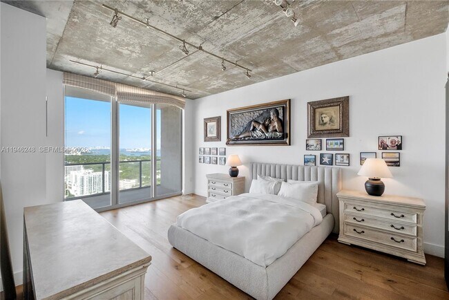 Building Photo - 3470 E Coast Ave