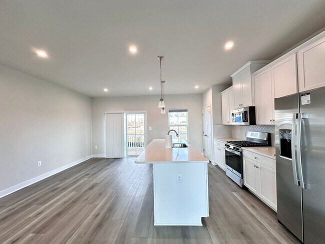 Building Photo - 4023 Purple Flora Bnd