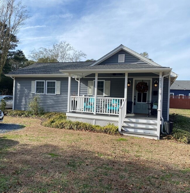 Primary Photo - 21179 Savage St