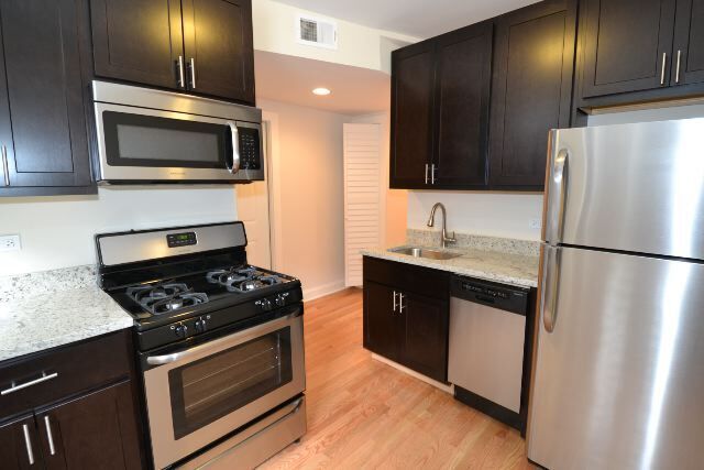 Building Photo - 4139 N Ashland Ave