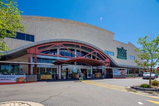 Building Photo - 400 Clayton St