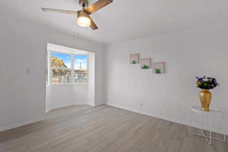 Building Photo - 9316 San Lorenzo Ave