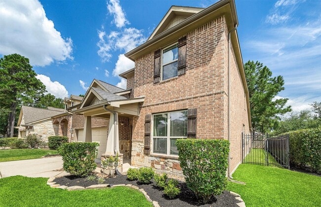 Building Photo - 2 Painted Post Pl