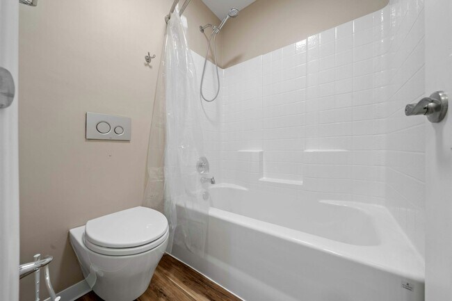 Building Photo - 2039-41 Bonita St