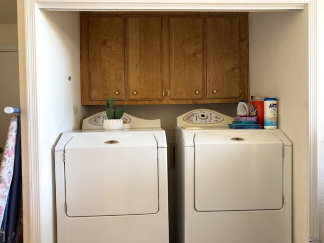 Building Photo - 13239 E 49th Dr