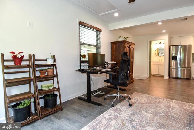 Building Photo - 2 Cinnamon Fern Rd