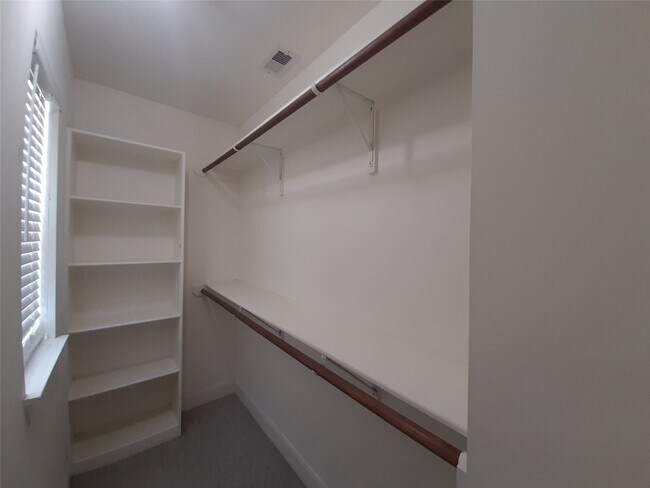 Building Photo - 2945 Sandcastle Ln
