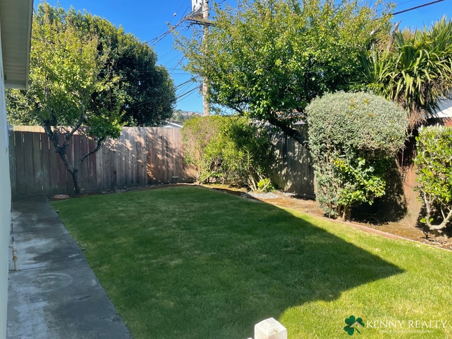 Building Photo - Spacious Four Bedroom Home in Westborough Neighborhood in South San Francisco