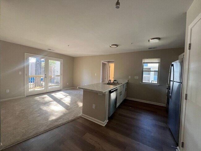 Building Photo - 2BD/2BA Condo located on the Germantown/Memphis Line!