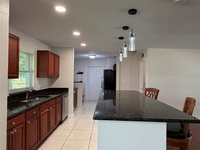 Building Photo - 4093 Drance St