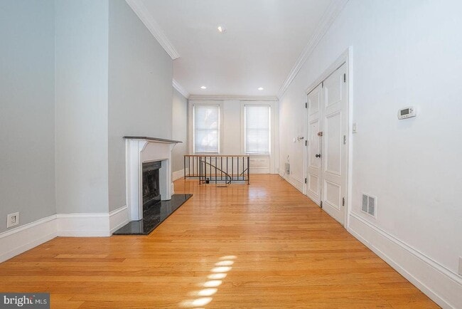 Building Photo - 1726 Wallace St