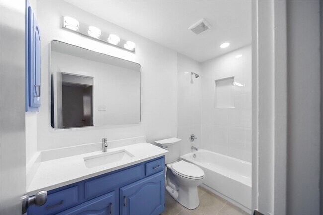 Building Photo - 1637 Stroud Ln