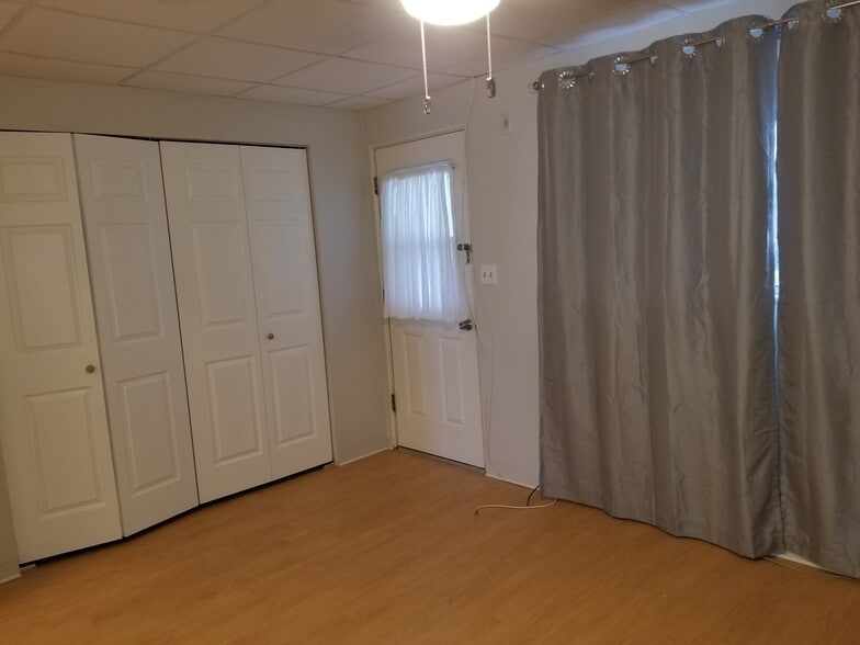 Building Photo - 8450 112th St N