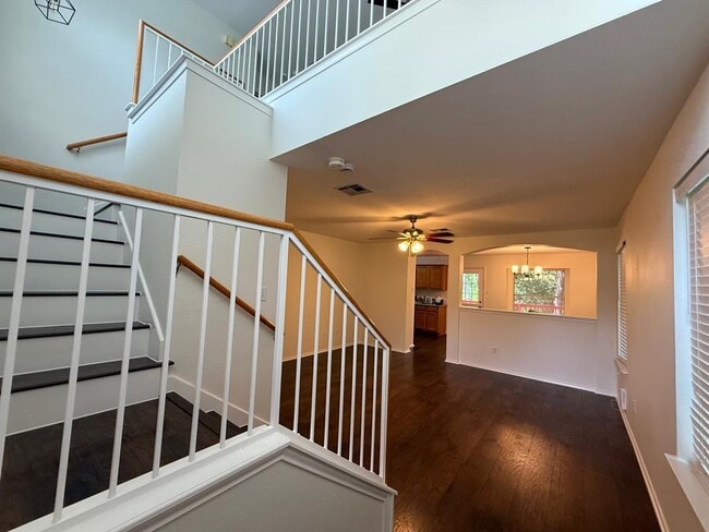 Building Photo - 1464 David Curry Dr