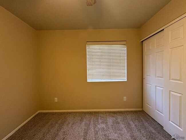 Building Photo - 11387 E 26th St