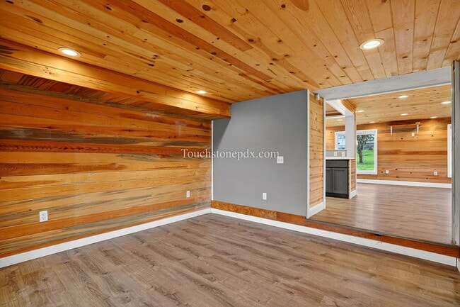 Building Photo - 10022 SE 172nd Ave