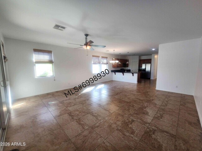 Building Photo - 7239 N 89th Dr