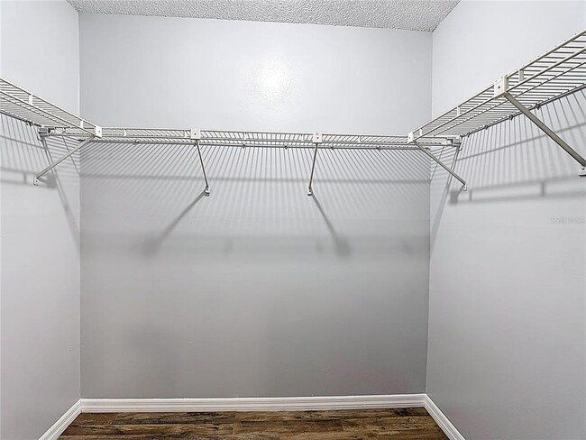 Building Photo - 571 Hunter Cir