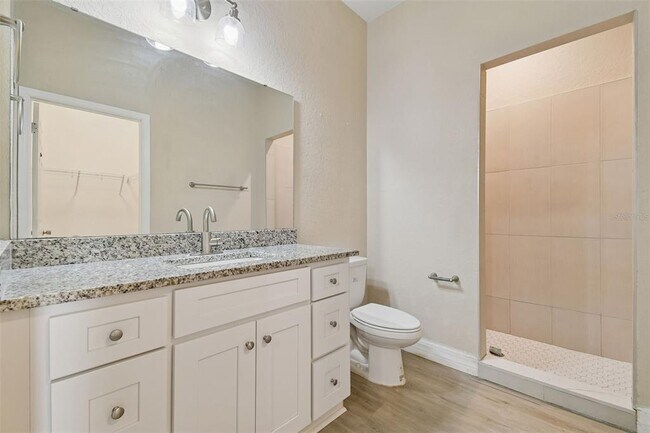 Building Photo - 614 Arapahoe Ave