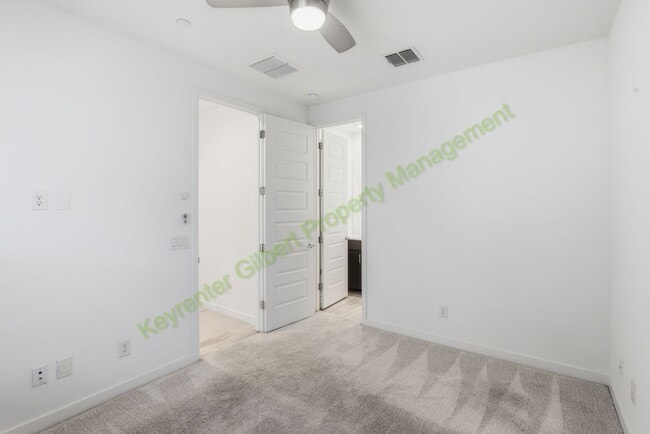 Building Photo - Modern Gilbert Home in Warner Meadows Community