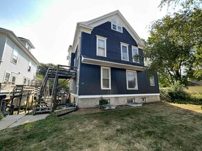 Building Photo - 210 Iowa St